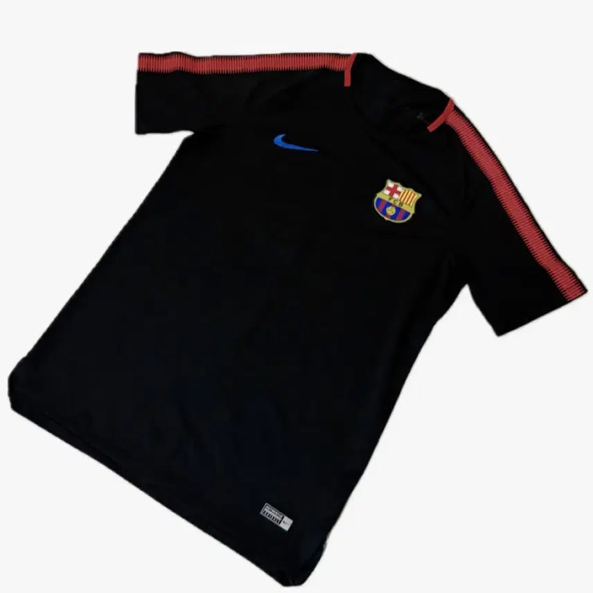 [BUNJANG] Barcelona 17-18 Short Sleeve Authentic Training Top / [거의새거] 17-18 바르셀로나 반팔 어센틱 트레이닝탑 판매합니다
