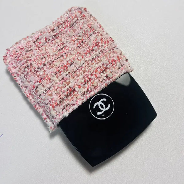 [BUNJANG] Chanel Tweed Limited Edition 4-Color Eyeshadow Palette Case with Pouch / 샤넬 트위드 한정판 4구 아이섀도우 팔레트 케이스