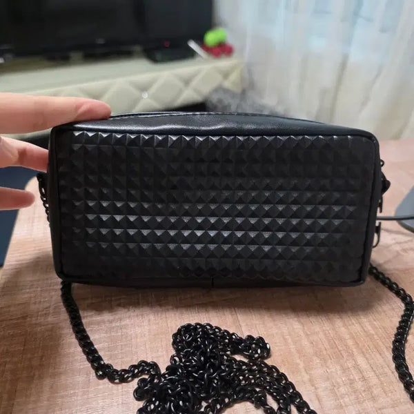 [BUNJANG] Valentino Studded VLTN Beauty Crossbody Bag / 발렌티노 스터드 V로그 뷰티 크로스백 (정품