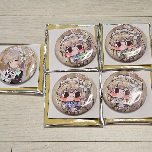 [BUNJANG] Blue Archive Aniplex Collaboration Cafe Maid Nagisa LD SD Can Badge Set Bundle / 블루아카 애니플러스 콜라보 카페 메이드 나기사 ld sd 캔뱃지 세트 일괄 양도