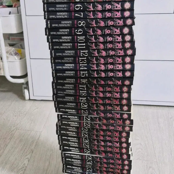 [BUNJANG] Black Cat Complete Manga Set Volumes 1-40 / 검은사기 만화책 1~40권 세트