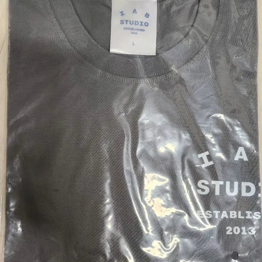 [BUNJANG] IAB Studio Logo Short Sleeve T-Shirt (L) / 아이앱스튜디오 반팔 티셔츠 L