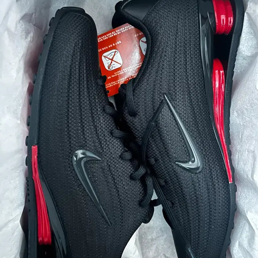 [BUNJANG] Nike Shox Z Warrior HQ7540-002 / 나이키샥스 Z W - 블랙:유니버시티 레드:블랙 / HQ7540-002
