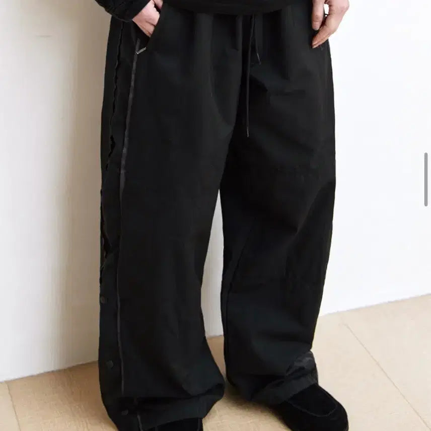 [BUNJANG] Polyteru 1011 Nylon Track Pants Triple Black Size 1 / [실착x/1] 폴리테루 1011 나일론 트랙 팬츠 트리플 블랙