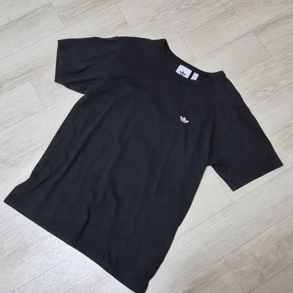 [BUNJANG] Adidas Originals Short Sleeve T-Shirt Black XS / 아디다스 오리지널스 반팔티 블랙 XS