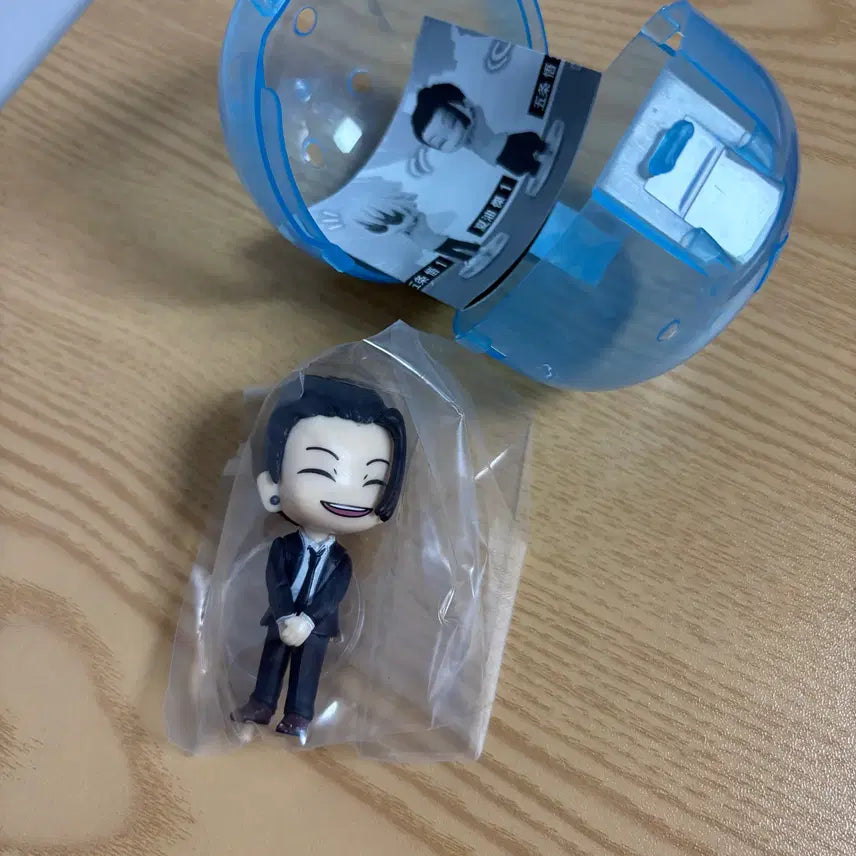 [BUNJANG] Satoru Gojo Suit Gacha Figure / 주술회전 게토 스구루 정장 가챠 판매 양도