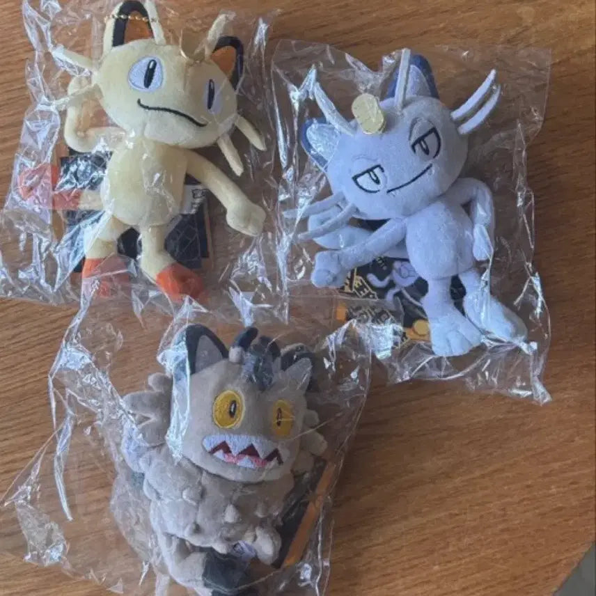 [BUNJANG] Pokemon Meowth, Alolan Meowth, Galarian Meowth Keychain Plush Mascot Set / 포켓몬스터 냐옹이 알로라 나옹 가라르 나옹 키링 인형 마스코트 세트 판매