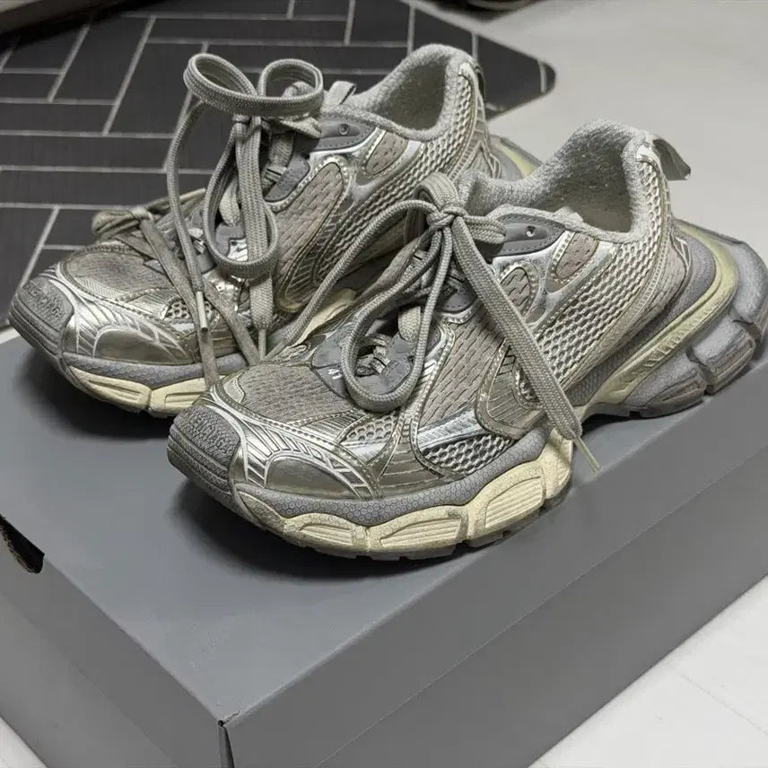 [BUNJANG] Balenciaga 3XL Sneakers Egg Shell Size 41 (270mm) / 발렌시아가 3XL 에그쉘 41사이즈(270mm)