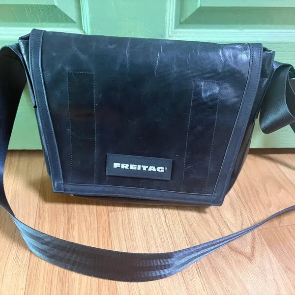 [BUNJANG] Freitag Dexter All Black Crossbody Bag / 프라이탁 올블랙(올검) 덱스터 판매합니다