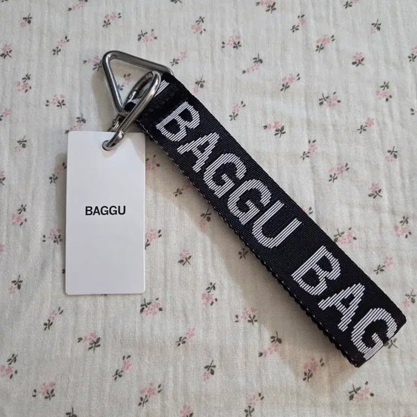 [BUNJANG] Baku Logo Keychain Black / 새상품) 바쿠 로고 키체인 키링 블랙