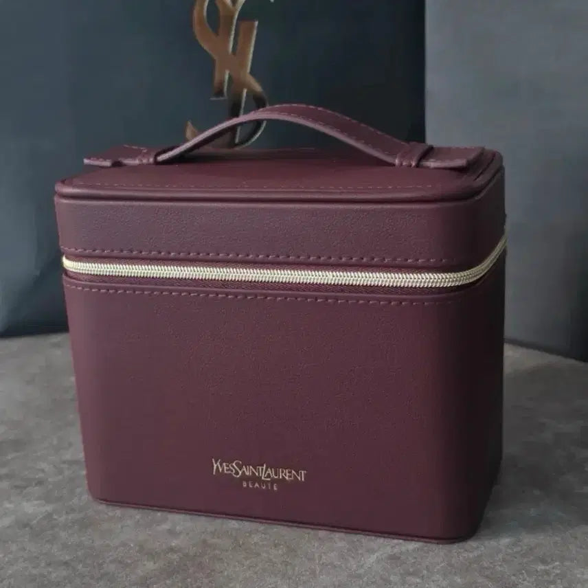[BUNJANG] Yves Saint Laurent Burgundy Vanity Pouch / 정품입새노랑베니티버건디파우치