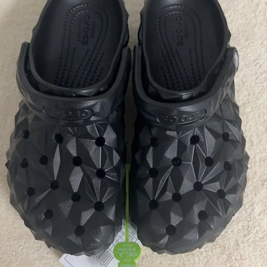 [BUNJANG] Crocs Classic Geometric Clog Black Size 280 / [무료배송]M10/W12 크록스 클래식 지오메트릭 블랙280사이즈