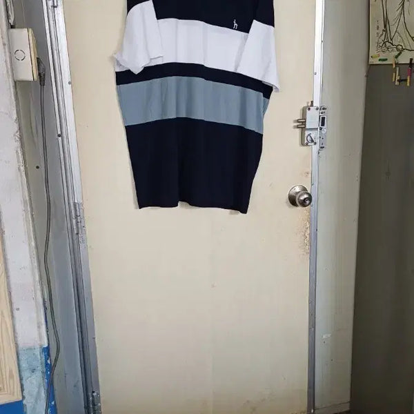 [BUNJANG] Hazzys Men's Summer T-Shirt Size 120 Navy/White/Gray Color Block / 헤지스남성 여름 티.새옷.120싸이즈