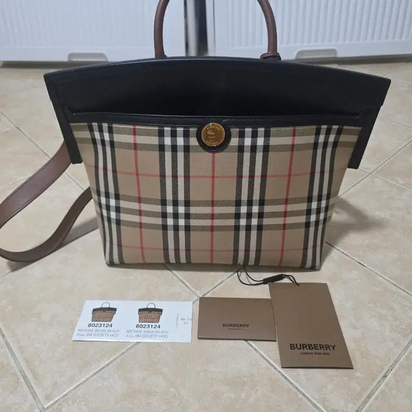[BUNJANG] Burberry Small Society Hobo Bag Archive Beige/Black / 정품 버버리 스몰 소사이어티 호보백 아카이브 베이지/블랙