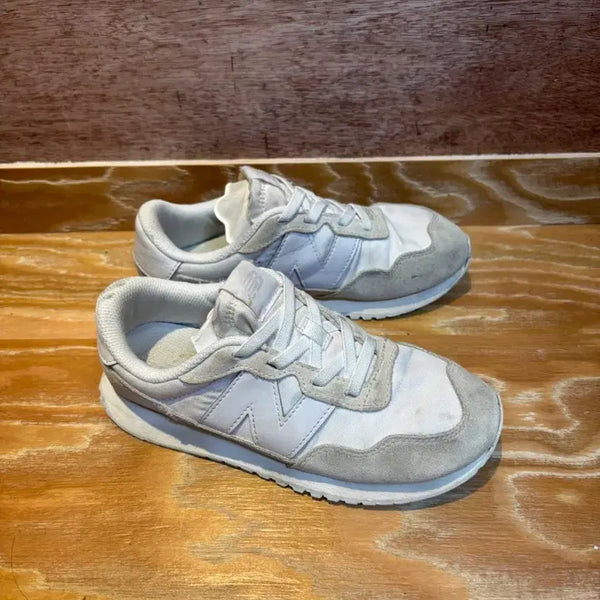 [BUNJANG] New Balance 210 Size Sneakers / 뉴발란스 210사이즈 운동화