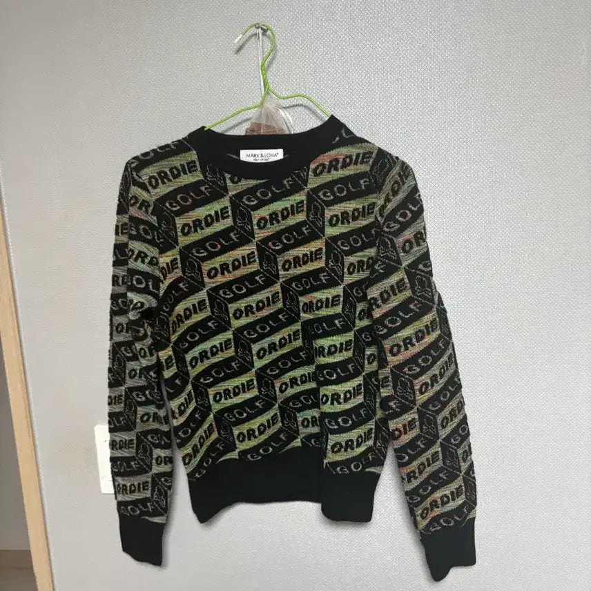 [BUNJANG] Mark &ロナ 2025 Knit / 마크앤로나 2025 니트