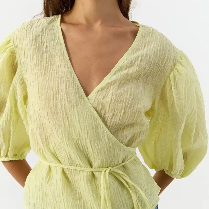 [BUNJANG] H&M Crinkle Wrap Over Blouse Yellow / 에이치앤엠 H&M 크링클 랩오버 블라우스