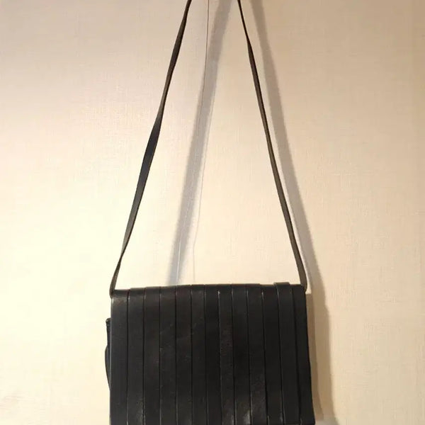 [BUNJANG] And Other Stories Black Cowhide Shoulder Bag / 소가죽 앤아더스토리 블랙 간지 숄더백