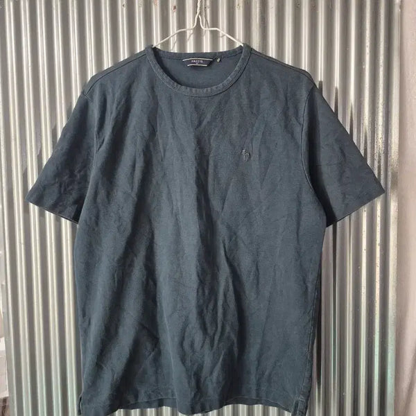 [BUNJANG] Hazzys Khaki Half-Sleeve T-Shirt (Size 100) / 100 헤지스 반팔 티셔츠 카키
