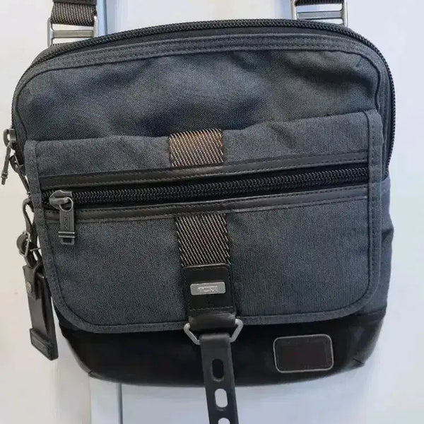 [BUNJANG] TUMI Annapolis Flip Crossbody Bag / 투미(TUMI) 크로스백(아나 폴리스 플립) 거의 새 제품