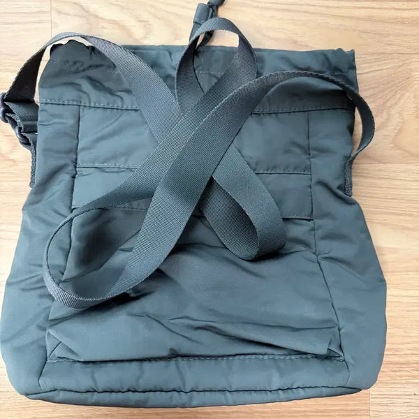 [BUNJANG] Uniqlo C Mini Shoulder Bag (Utility Bag) - Gray / 유니클로C 미니숄더백(유틸리티백) 그레이