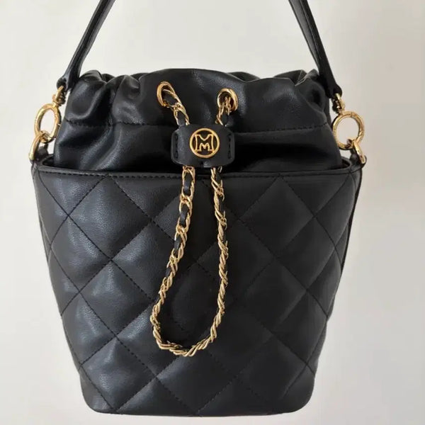[BUNJANG] Metrocit Diamond Quilting Drawstring Bucket Bag / 메트로시티 다이아 퀼팅드로우 스트링 버킷백