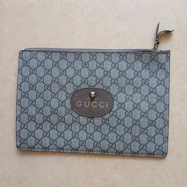 [BUNJANG] Gucci GG Logo Clutch Bag / 구찌 GG 로고 클러치 백