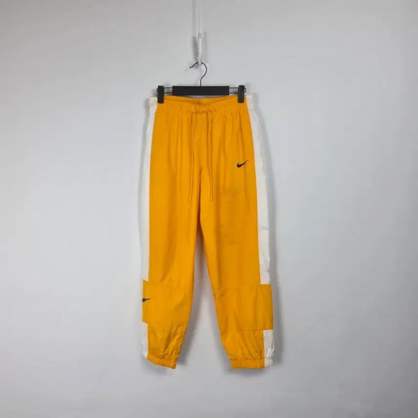 [BUNJANG] Nike Yellow/White Color-Block Training Jogger Pants Women's Size M (28-inch Waist) / 나이키 옐로우/화이트 배색 트레이닝 밴딩 조거팬츠 여 28인치 260803