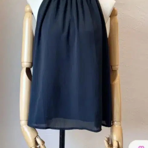 [BUNJANG] Sleeveless Blouse - Black / 나시 블라우스 블랙 새거