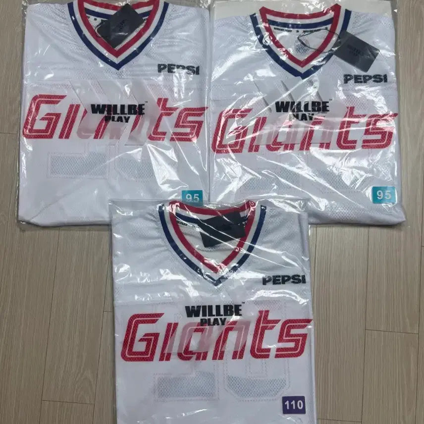 [BUNJANG] Lotte Giants Hockey Jersey Bundle Set (Sizes 95, 95, 110) / 롯데자이언츠 하키티