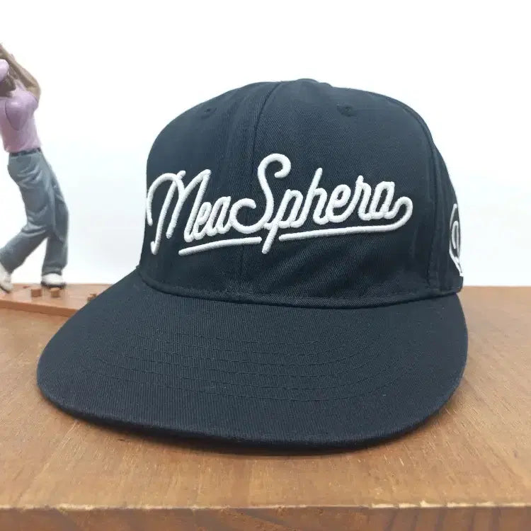 [BUNJANG] MeaSphera Premium Embroidered Logo Classic Golf Cap Snapback - Black / 미스페라 프리미엄 자수 로고 클래식 골프모자 스냅백 블랙
