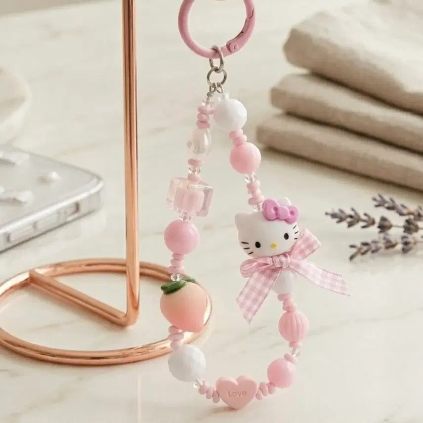 [BUNJANG] Hello Kitty Peach Beads Keychain Pink Handmade / 새제품 헬로키티 복숭아 비즈 키링 핑크