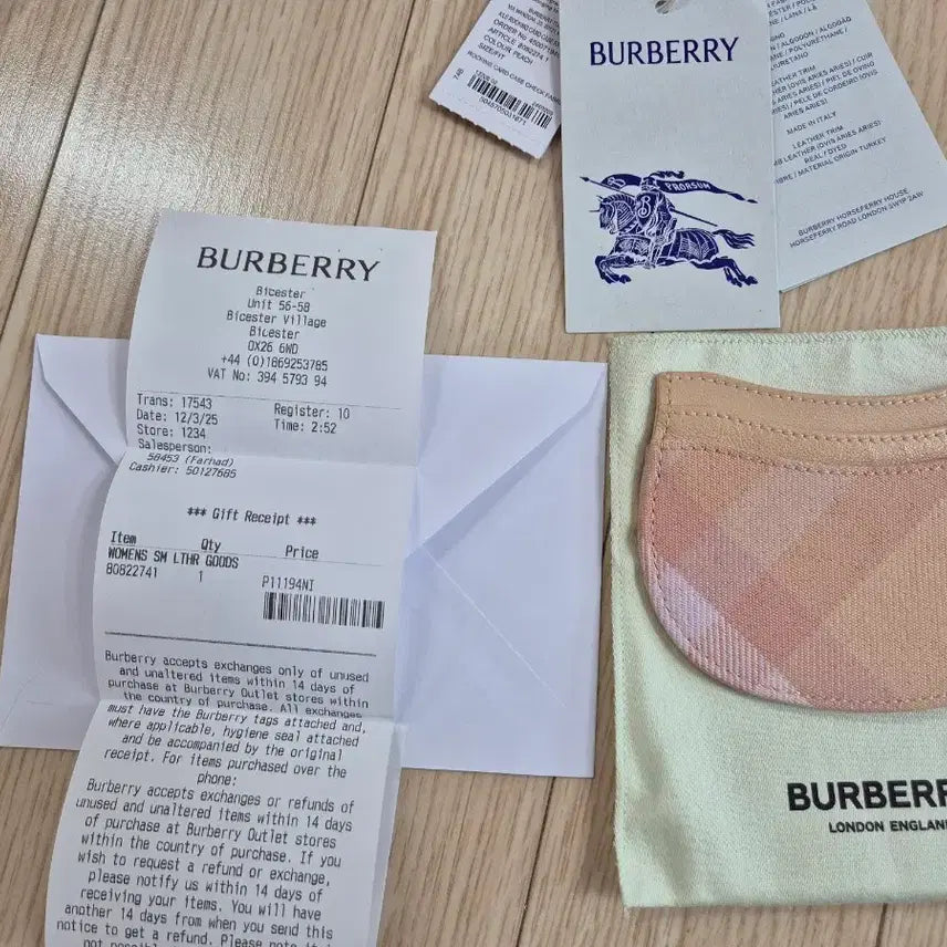 [BUNJANG] Burberry Loaking Horse Card Holder Peach One Size / 버버리 카드지갑