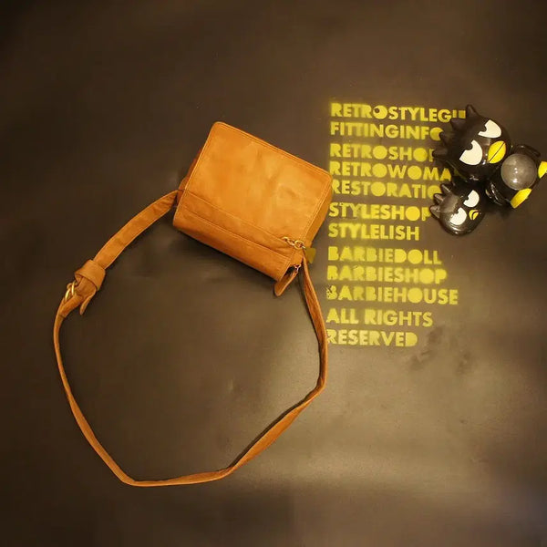 [BUNJANG] Vintage Leather Crossbody Bag for Men and Women / Q7024 크로스가방 크로스백 가죽백 가죽가방 빈티지가방 남성가방 남자백