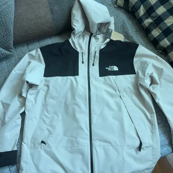[BUNJANG] The North Face Windbreaker Beige Black XL / (새상품) 노스페이스 바람막이 XL