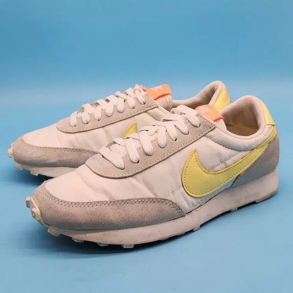 [BUNJANG] Nike Daybreak Women's Sneakers (240mm) / aa 나이키 데이브레이크 여성운동화240