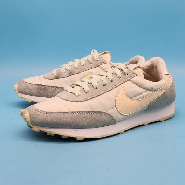 [BUNJANG] Nike Daybreak Women's Sneakers / aa 나이키 데이브레이크 여성운동화235