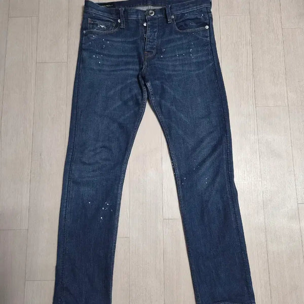 [BUNJANG] Emporio Armani Paint Splatter Slim Fit Jeans / 엠포리오 아르마니 청바지
