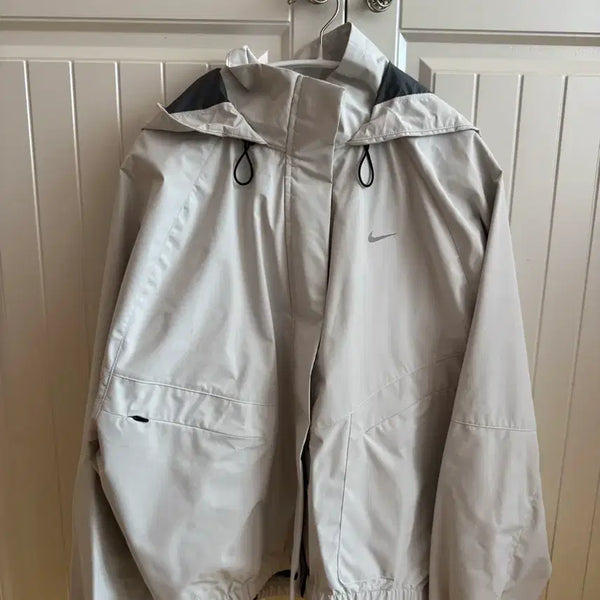 [BUNJANG] Nike Storm-FIT Windbreaker Jacket (M) / 나이키 스톰핏 바람막이 M