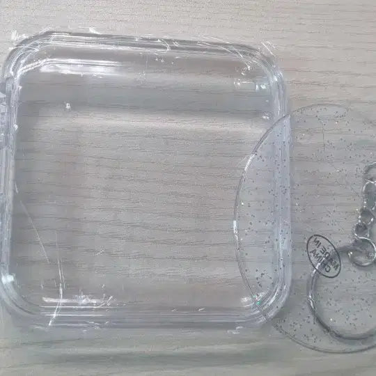[BUNJANG] Badge Display Case and Keyring Set / 뱃지 보관함