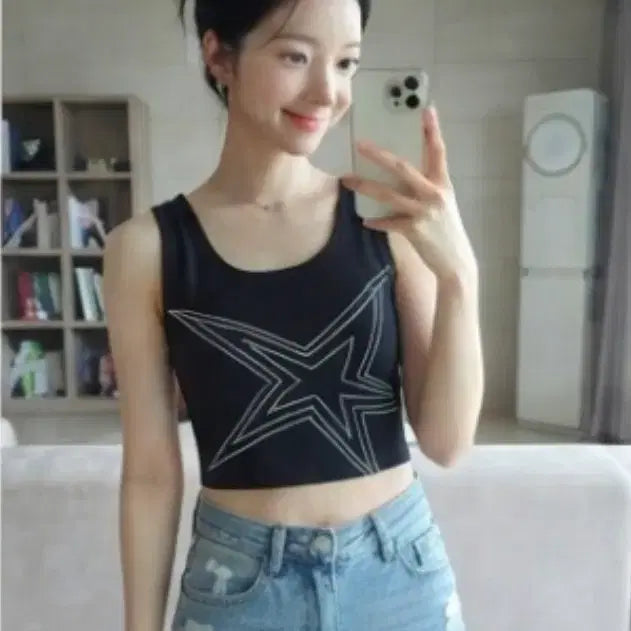 [BUNJANG] Stylenanda Star Printing Cropped Sleeveless Top / 스타일난다 별 프린팅 크롭 나시 탑 (상태 S급)