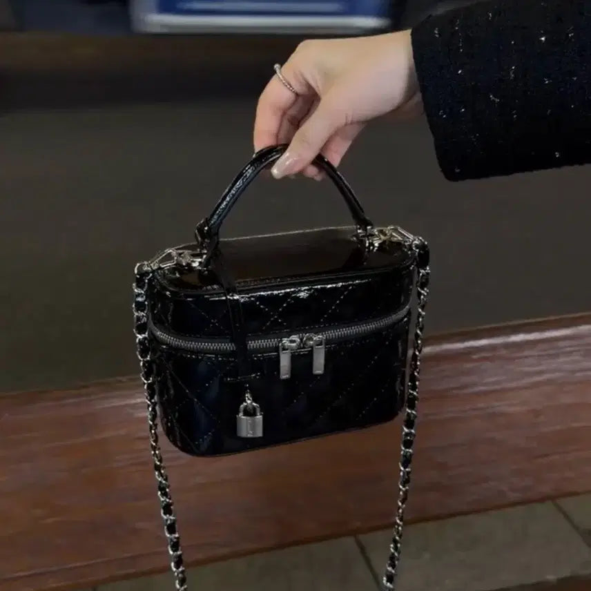 [BUNJANG] Cardinal Red Vanity Bag Black / 카디널레드 베니티백 블랙