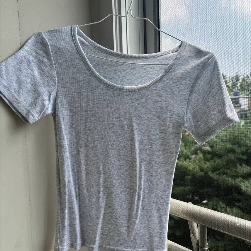 [BUNJANG] Ribbed Round Neck Short Sleeve T-Shirt (Charcoal/Grey) / 골지 라운드넥 반팔 티셔츠 (차콜/그레이)