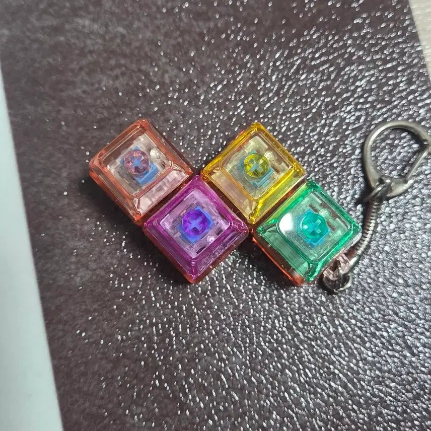 [BUNJANG] Colorful Cube Keycap Keychain / 색깔 큐브 키캡 키링