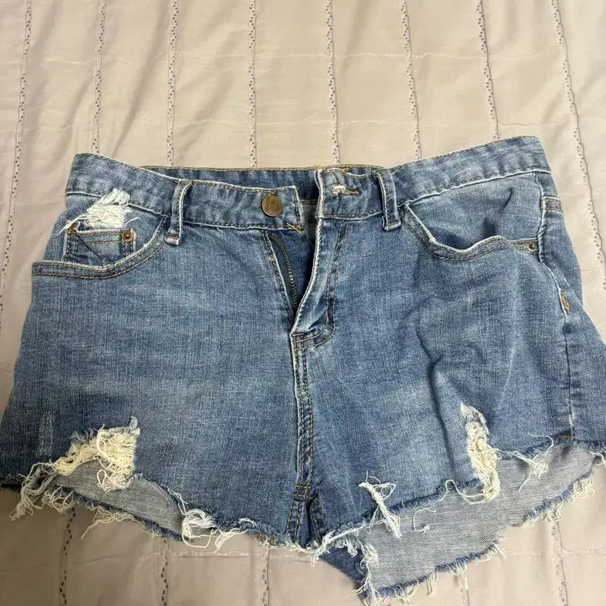 [BUNJANG] Vintage Distressed Denim Shorts / 청반바지