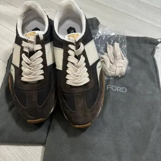 [BUNJANG] Tom Ford James Sneakers Brown / 톰포드 제임스 스니커즈 브라운 270(9)