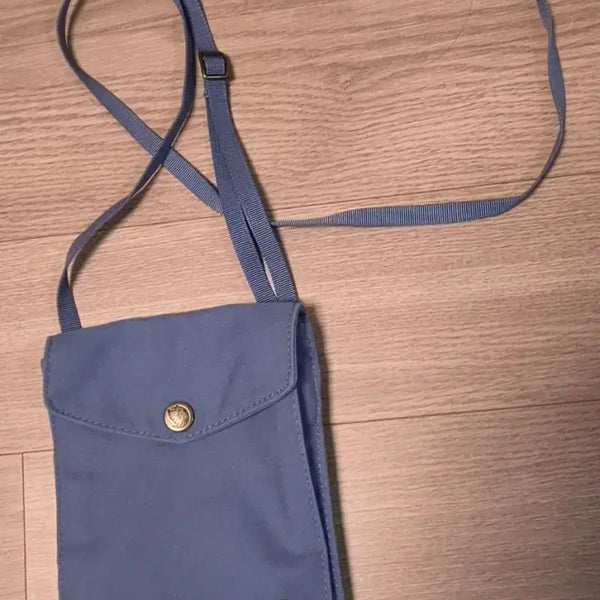 [BUNJANG] Fjallraven Kanken Mini Crossbody Bag / Fjallraven 피엘라벤 미니 크로스백