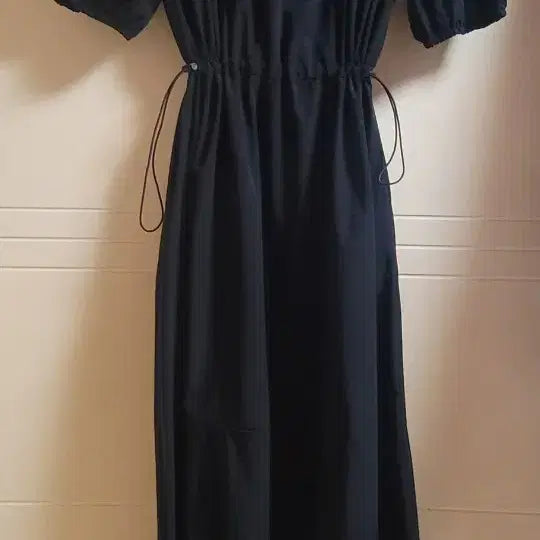 [BUNJANG] Black Puff Sleeve Long Dress with Waist String / 블랙 퍼프소매 허리 스트링 원피스