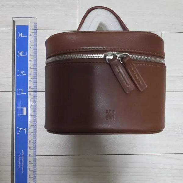 [BUNJANG] Hera Holiday Mini Makeup Box Pouch / 헤라 홀리데이 미니메이크업박스 파우치