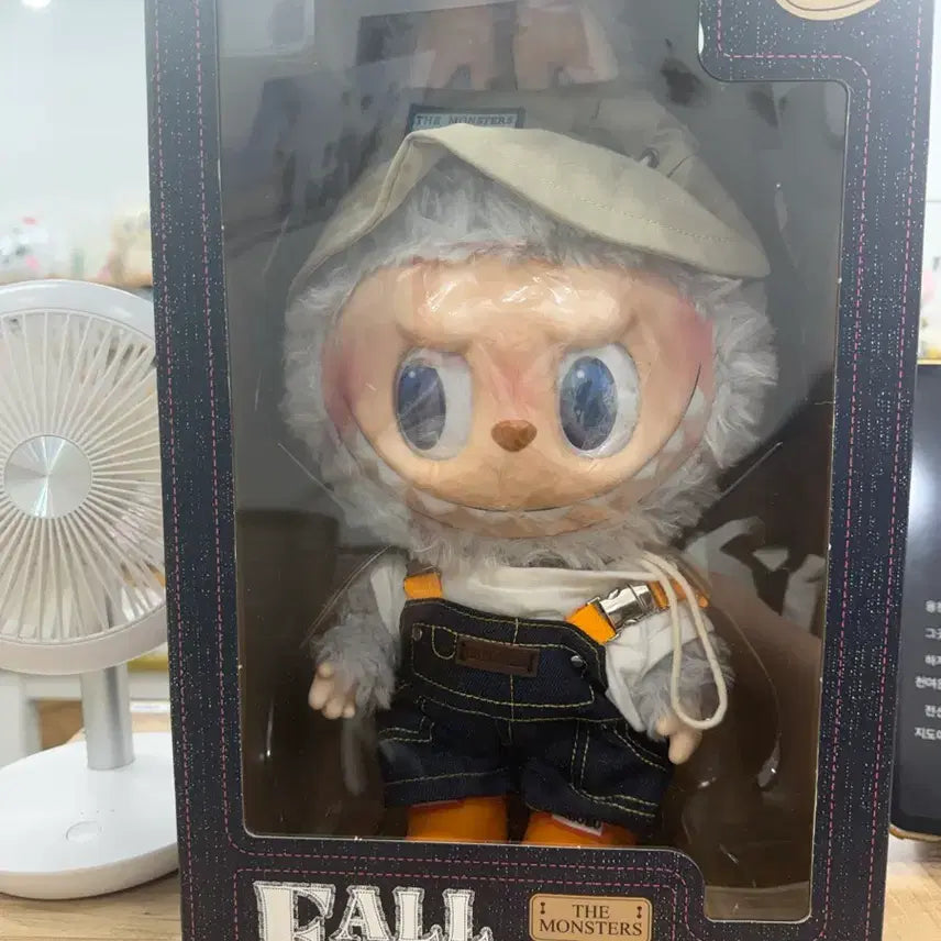 [BUNJANG] Labubu Large Plush Costume Doll / 라부부 큰인형